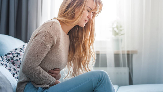 Digestione regolare: i segreti per migliorare i processi digestivi e liberare l’intestino in maniera dolce